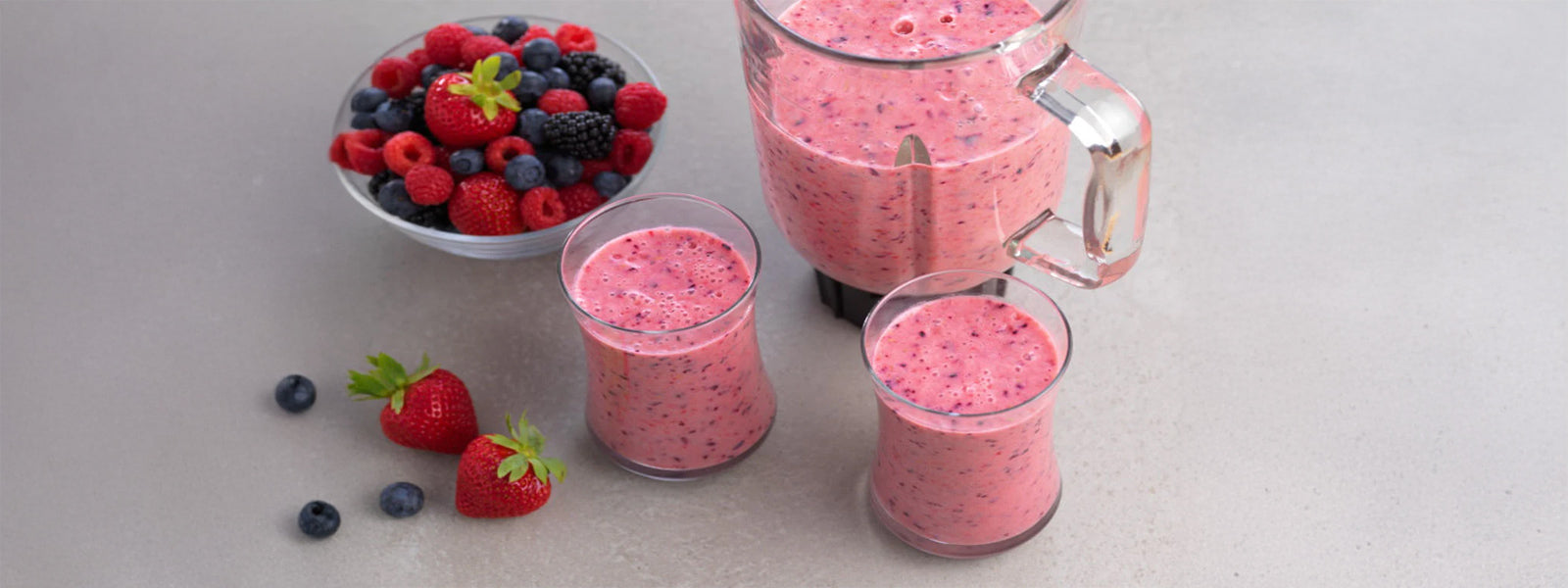 Triple Berry Breakfast Smoothie (Organic)