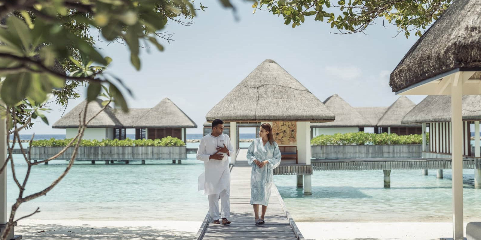 Discover the world’s top 10 luxury wellness retreats, from holistic spa resorts and medical longevity clinics to mindfulness sanctuaries and nature-immersed healing escapes designed for total mind-body renewal.